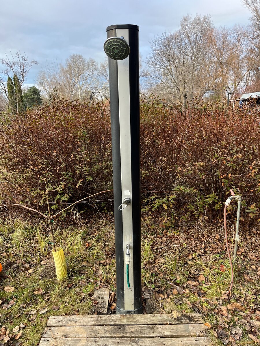 Solarna sprcha zahradna