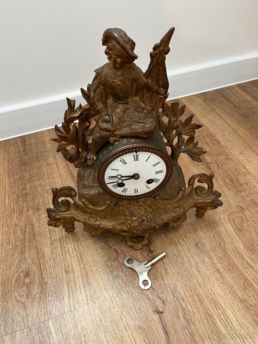 Starožitné krbové hodiny