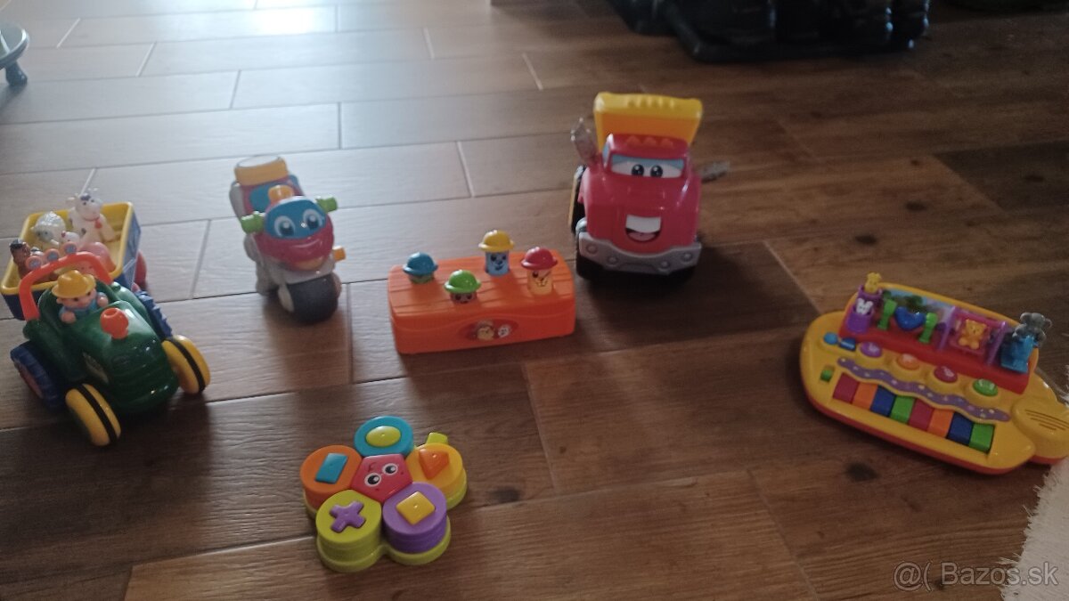 Hračky