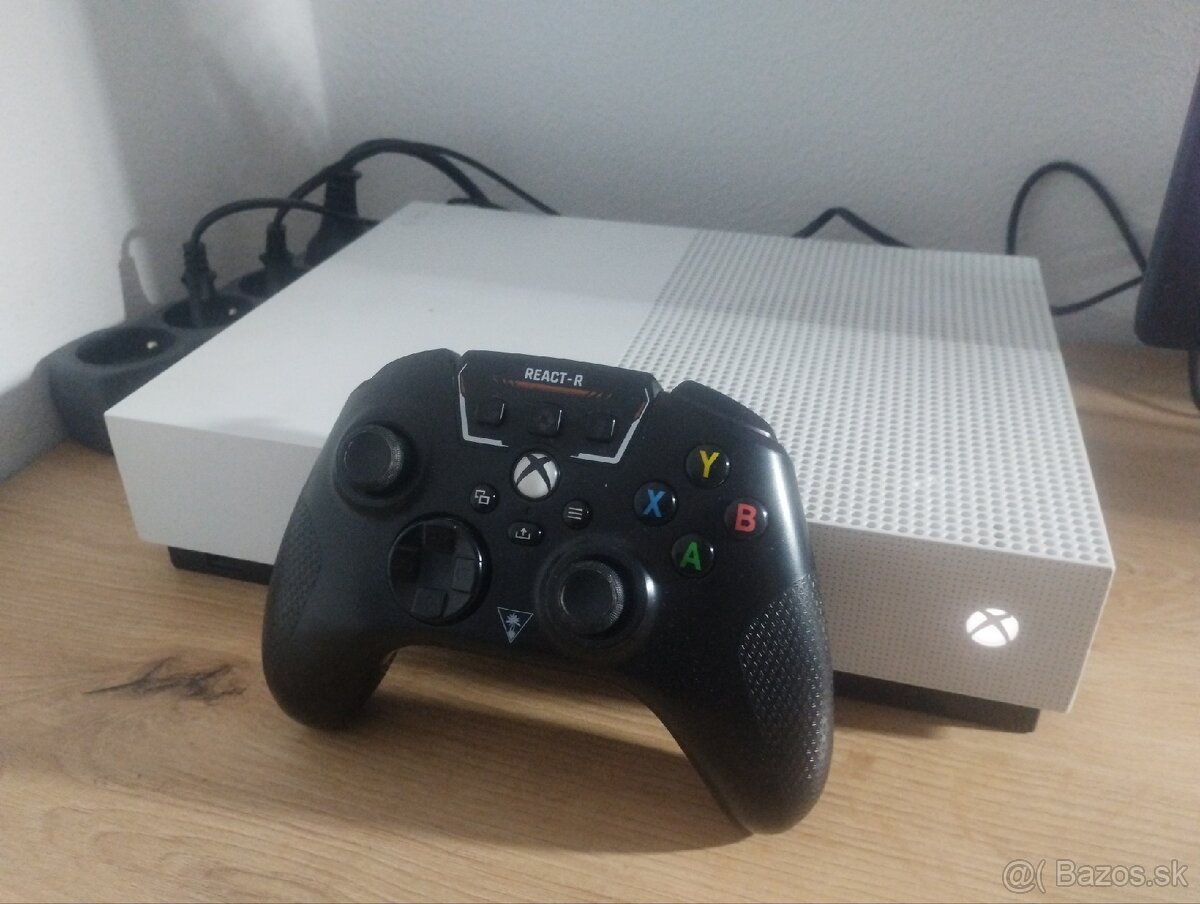 Xbox one S 750gb