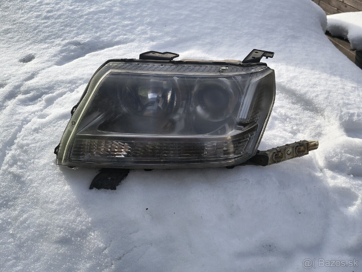 Predné ľavé svetlo Suzuki Grand Vitara 2