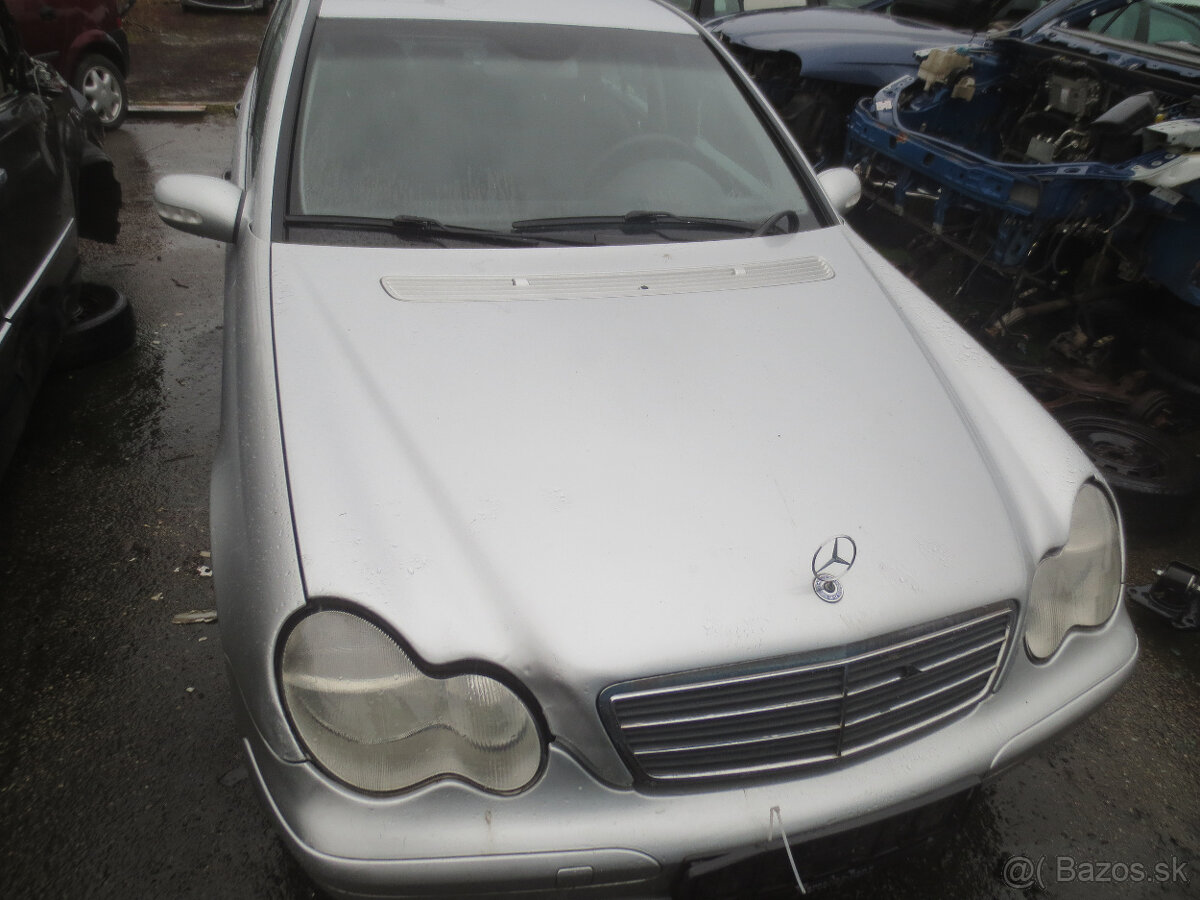 Mercedes c cecko 1.8 benzin - 220 DCI DIELY