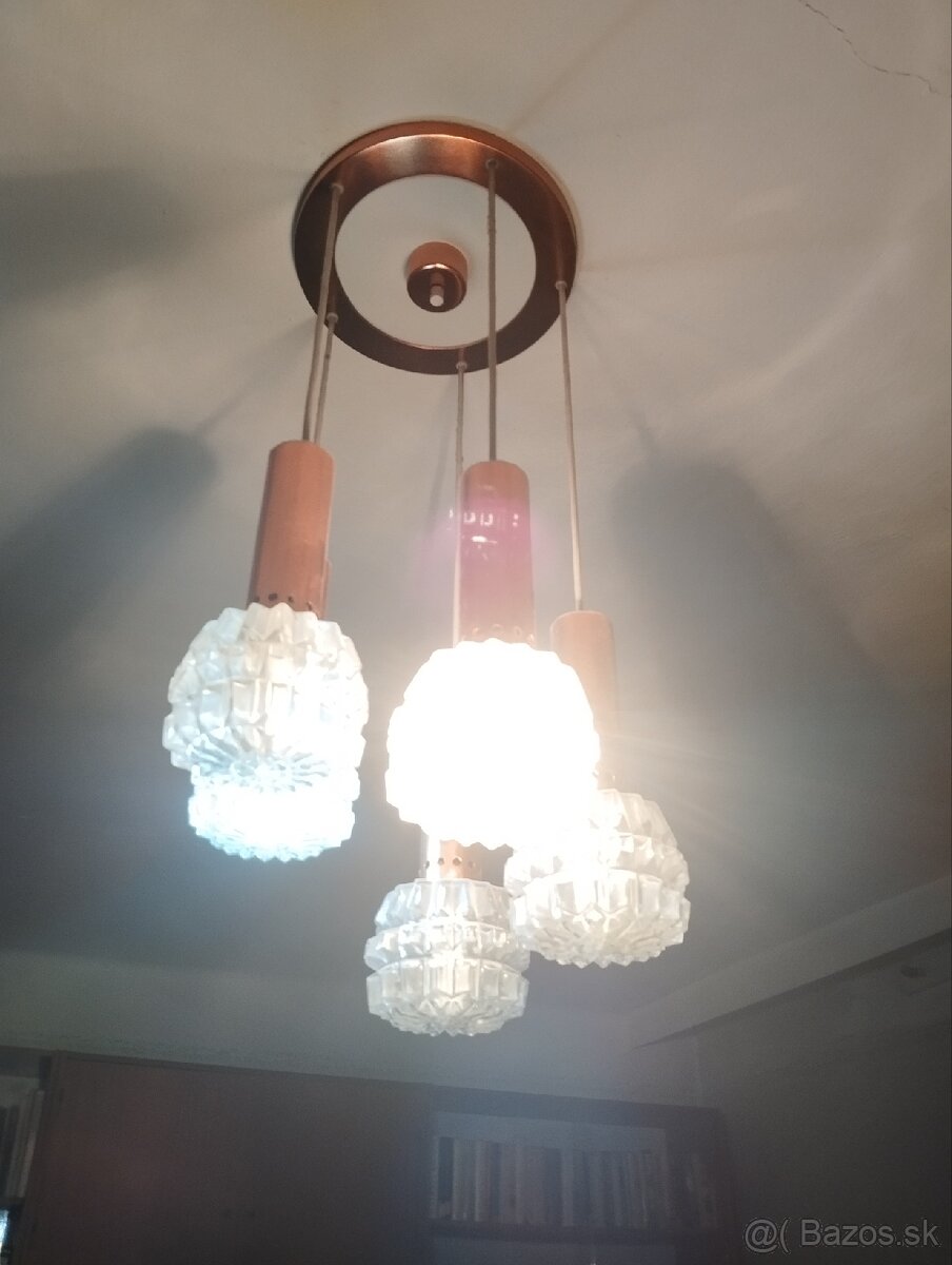 Retro visiace lampy