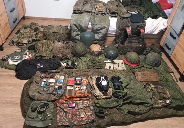 VOJENSKÉ VECI A STAROŽITNOSTI