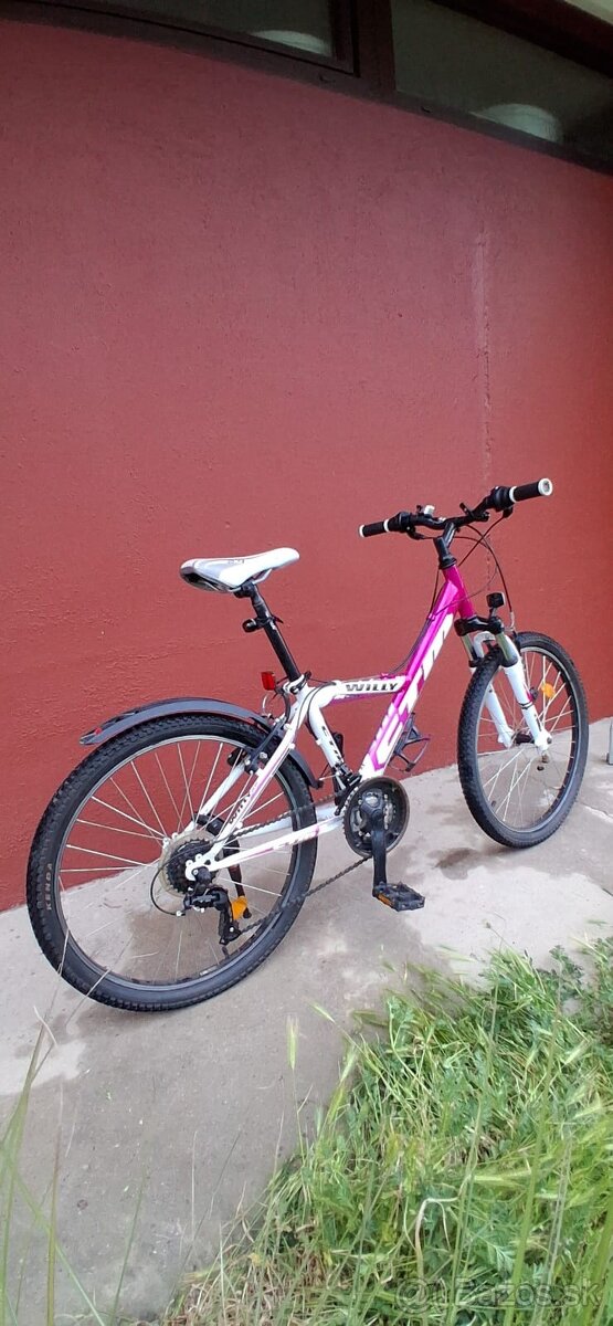 Predám dievčenský bicykel 24