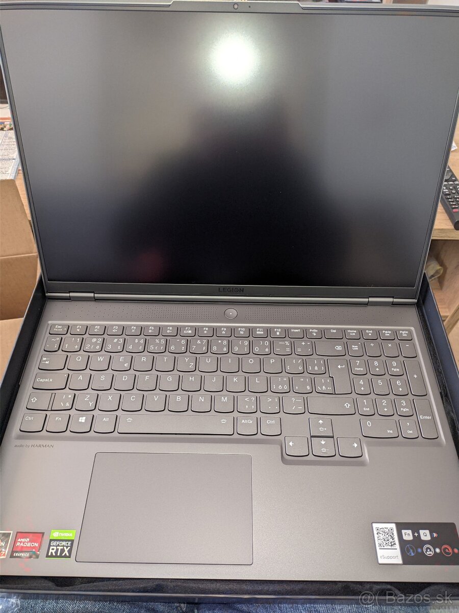 LENOVO Legion 7