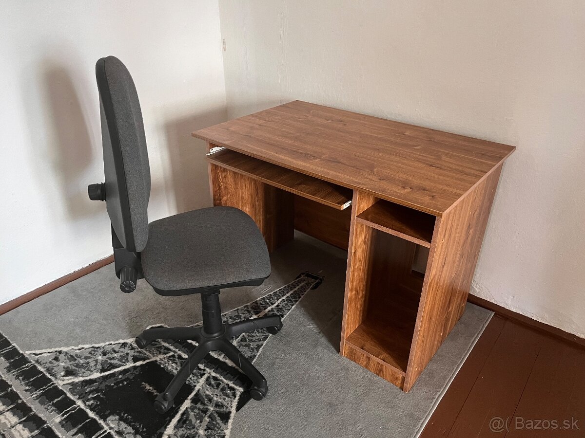 Darujem PC stolík