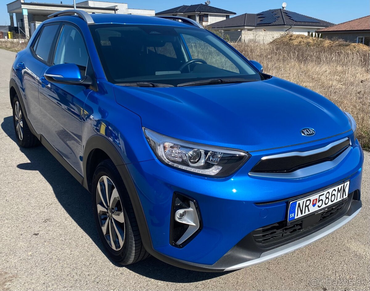 Kia Stonic 1.0T-GDi s predplateným servisným balíkom)