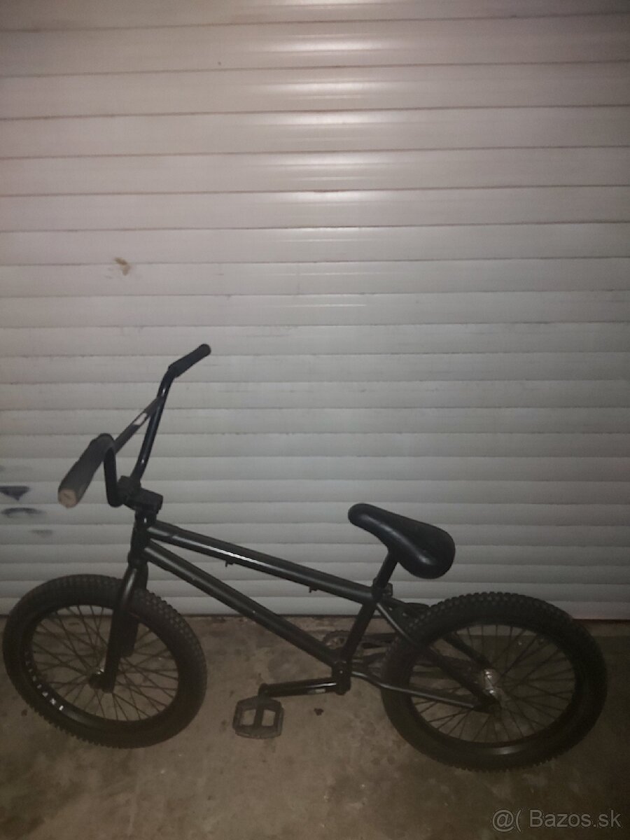 BMX MONGOOSE L100 2020