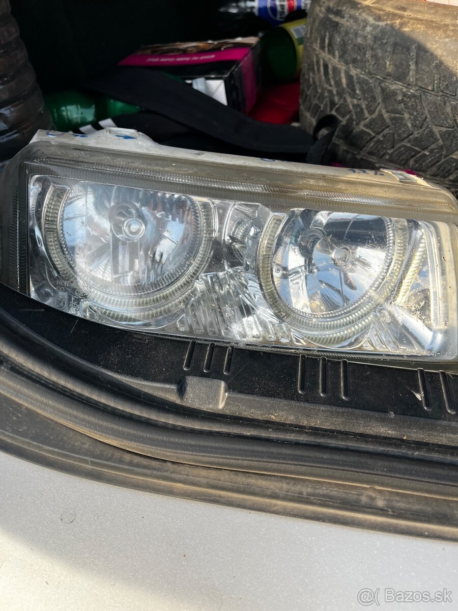 Predam Volkswagen Passat B4 angel eyes svetla