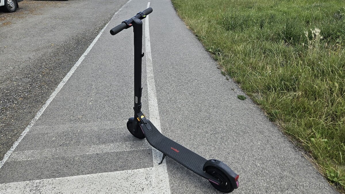 predám Ninebot Kickscooter E25e