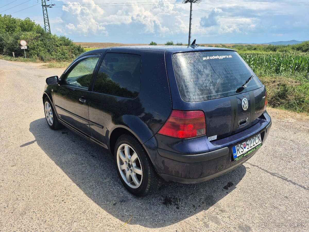 Predám Volkswagen Golf 1.9TDI Základné údaje: Palivo:Diesel