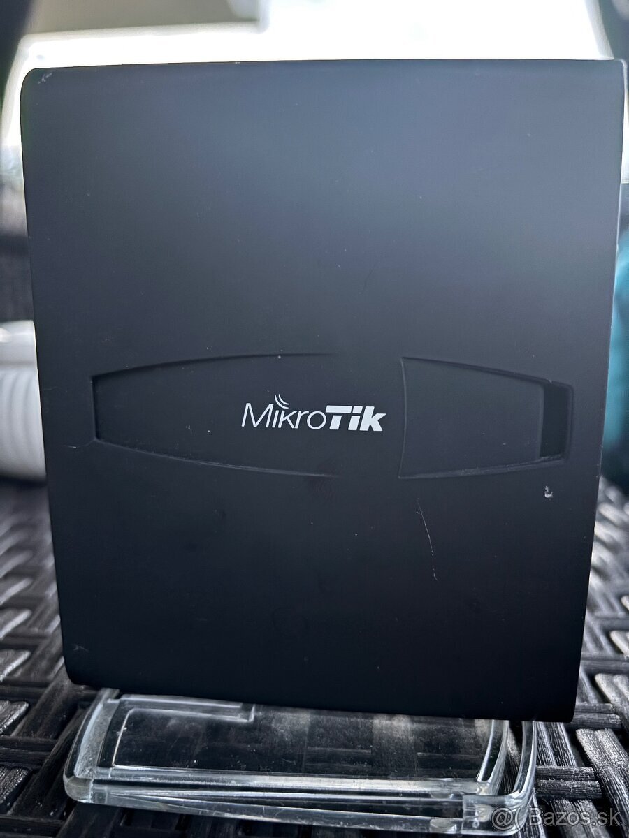 Wifi router s anténou
