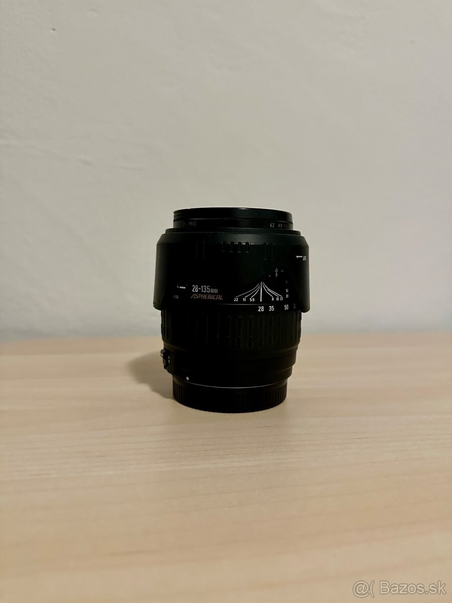Canon EOS 600D – kompletná sada (4 objektívy+obal+nabíjačka)