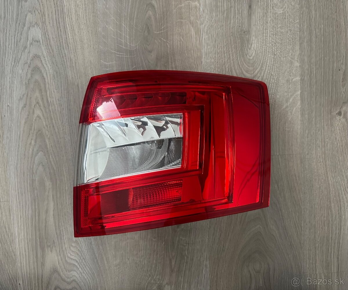 Škoda Octavia 3 zadné pravé LED svetlo combi
