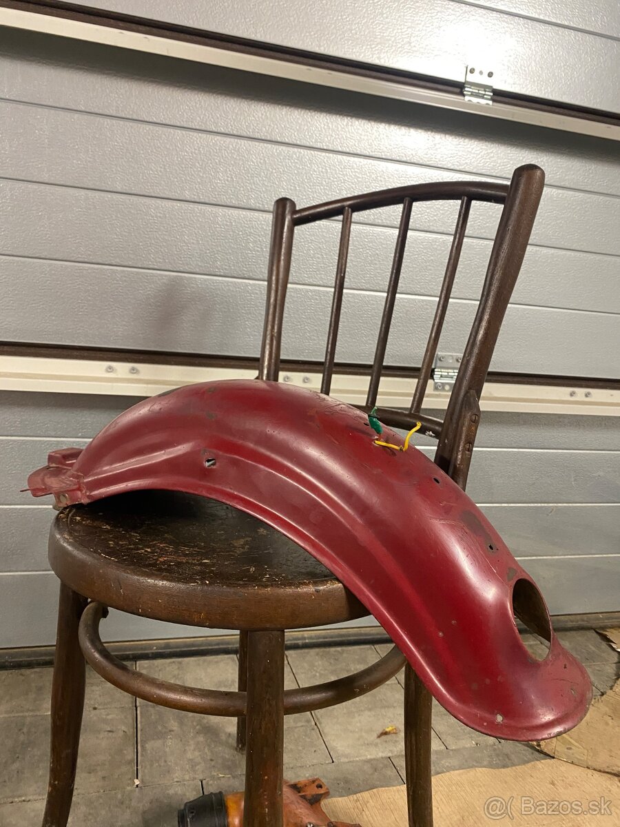 Zadný blatník Jawa 250/350