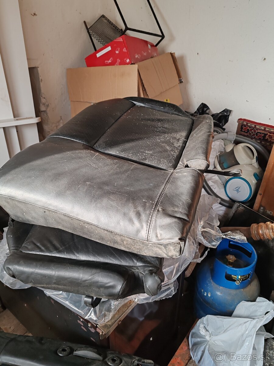 Zadné kožené sedačky passat b5