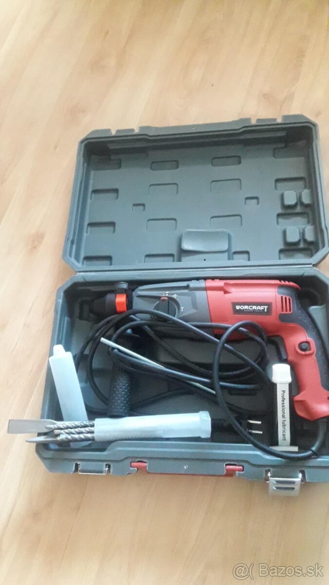 Príklepová vrtačka