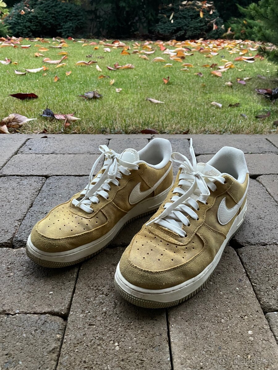 Nike Air Force 1