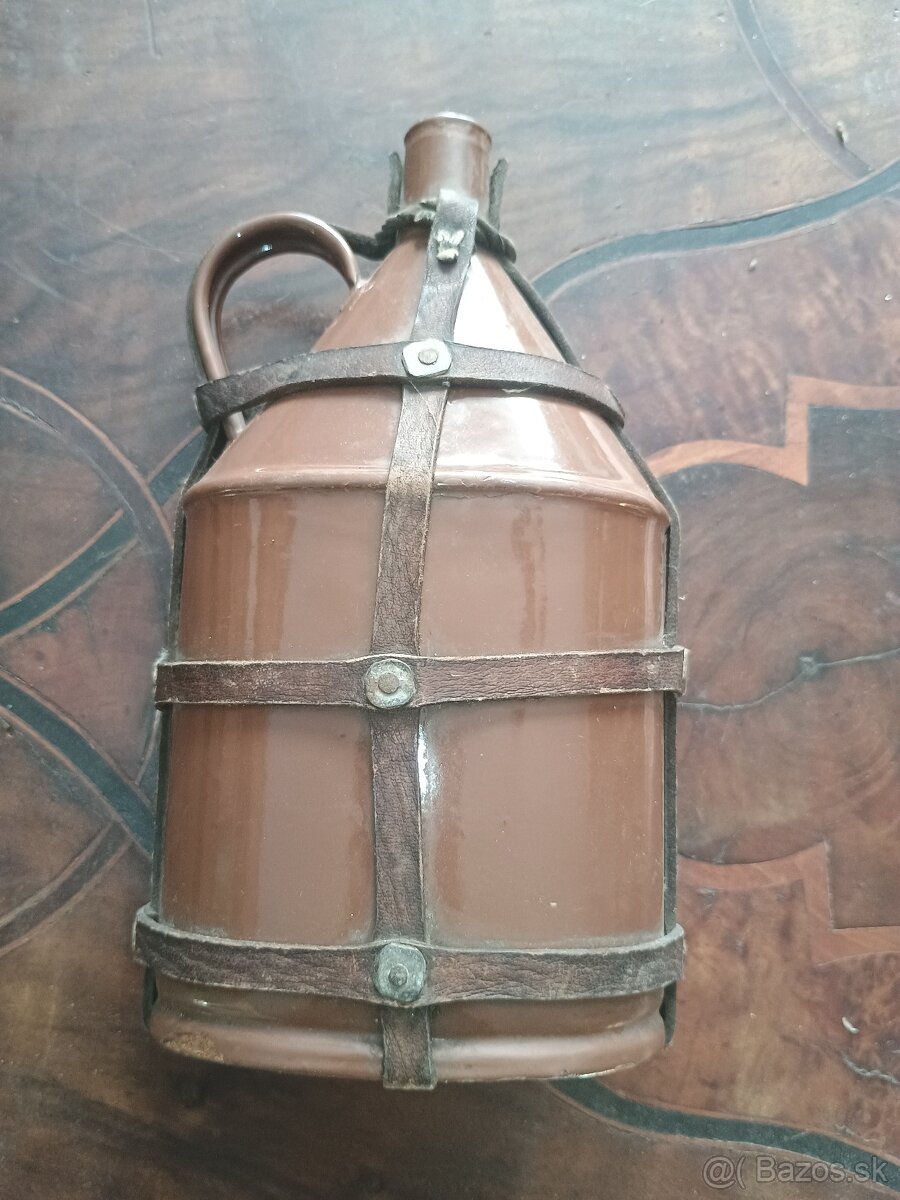 Plechová poľná flaša