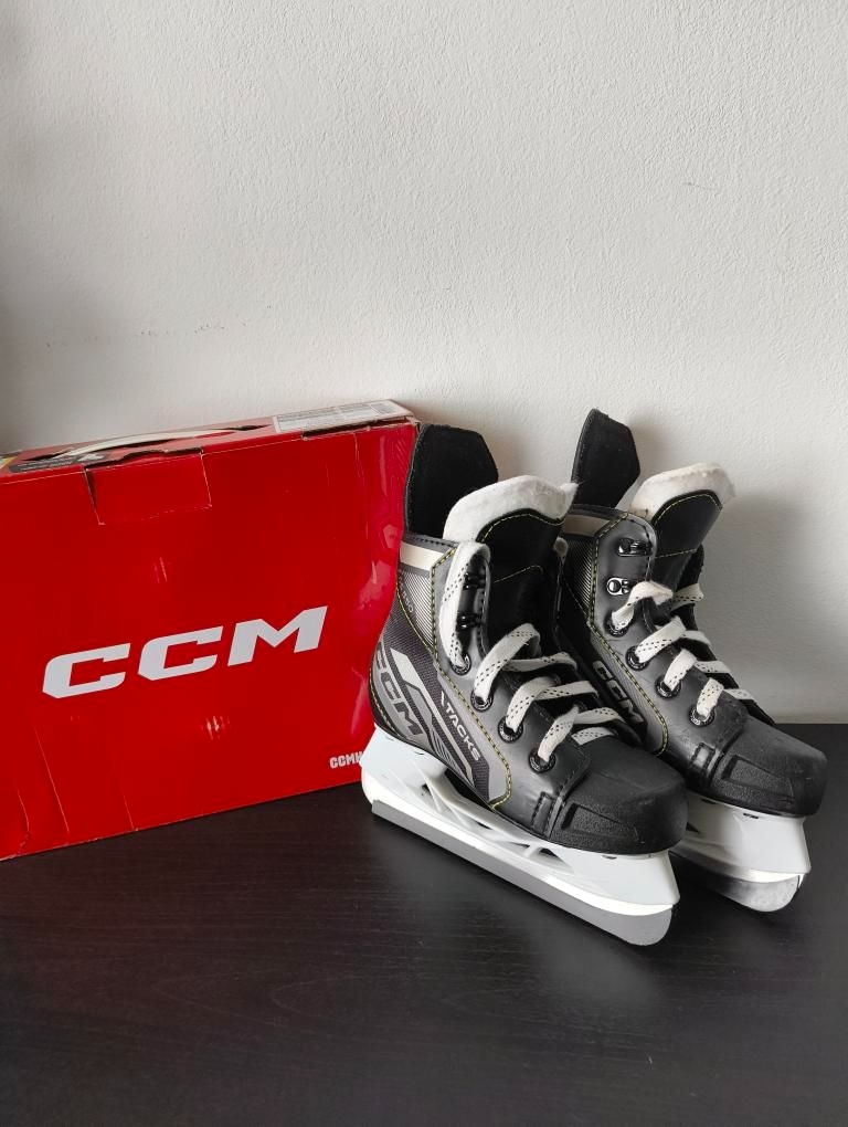 Detské hokejové korčule CCM veľkosť 28