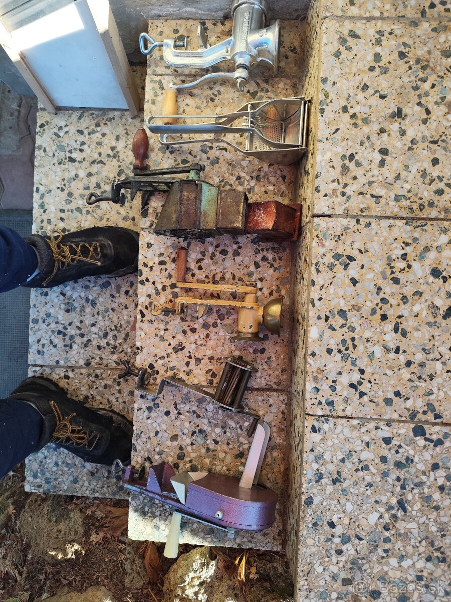 Predám rôzne mlynčeky na mäso, orechy, mak, slíže