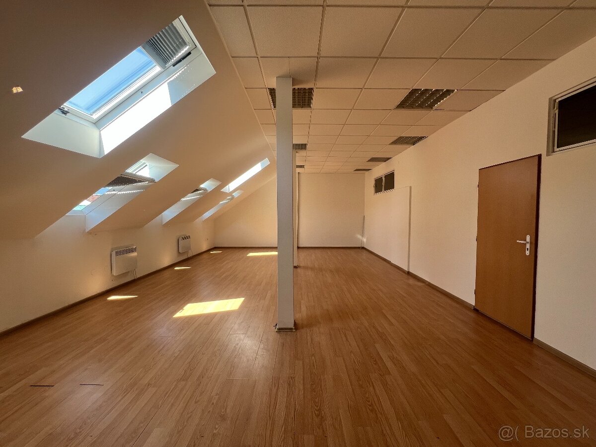 Priestor na kancelárie, Dolný Kubín