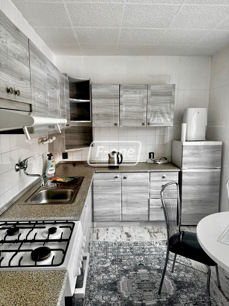 prenájom | rekonštruovaný priestranný 2izbový byt na Lánskej