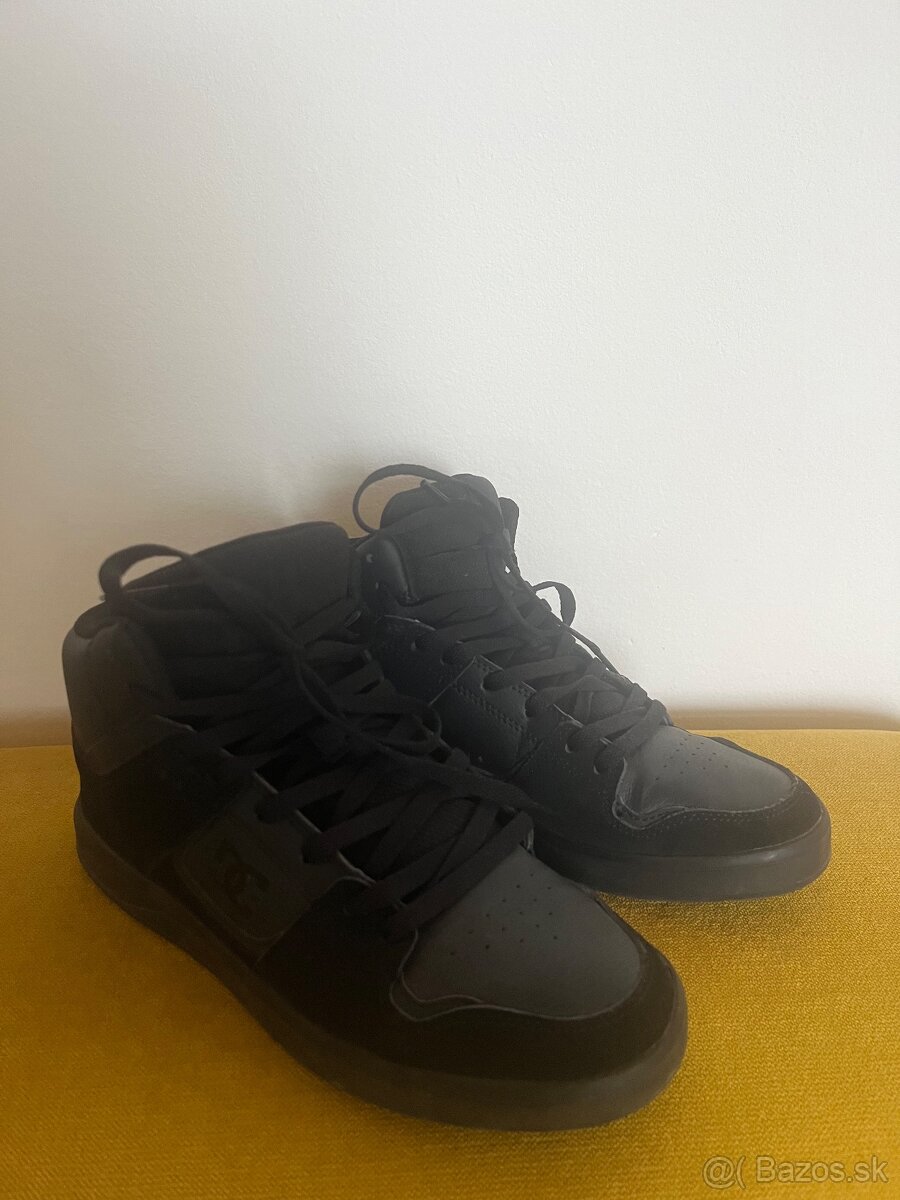 Tenisky DC, velkost 37