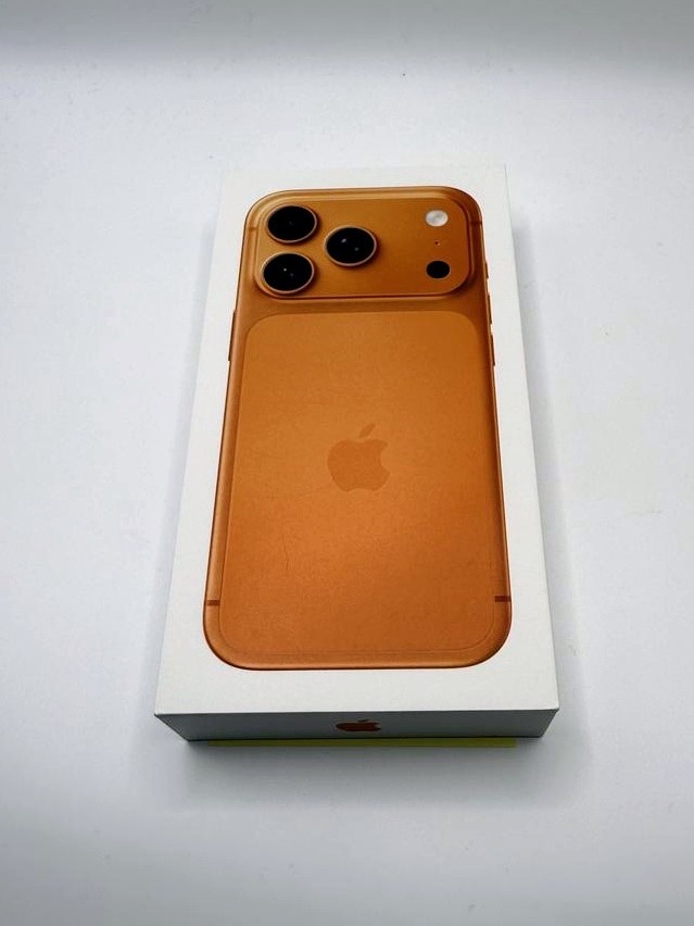 iPhone 17 Pro Max 512GB Cosmic Orange