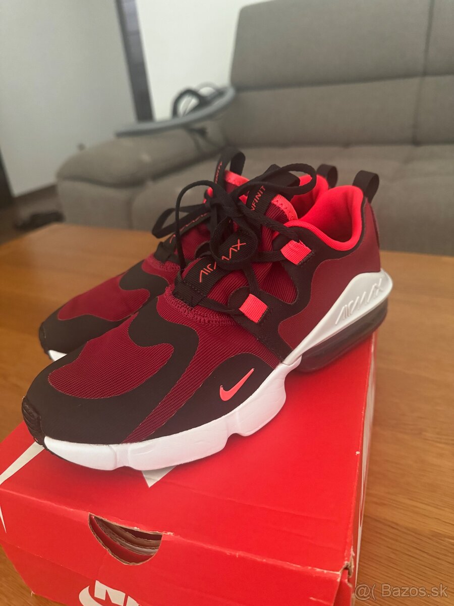Tenisky NIKE AIR MAX INFINITY