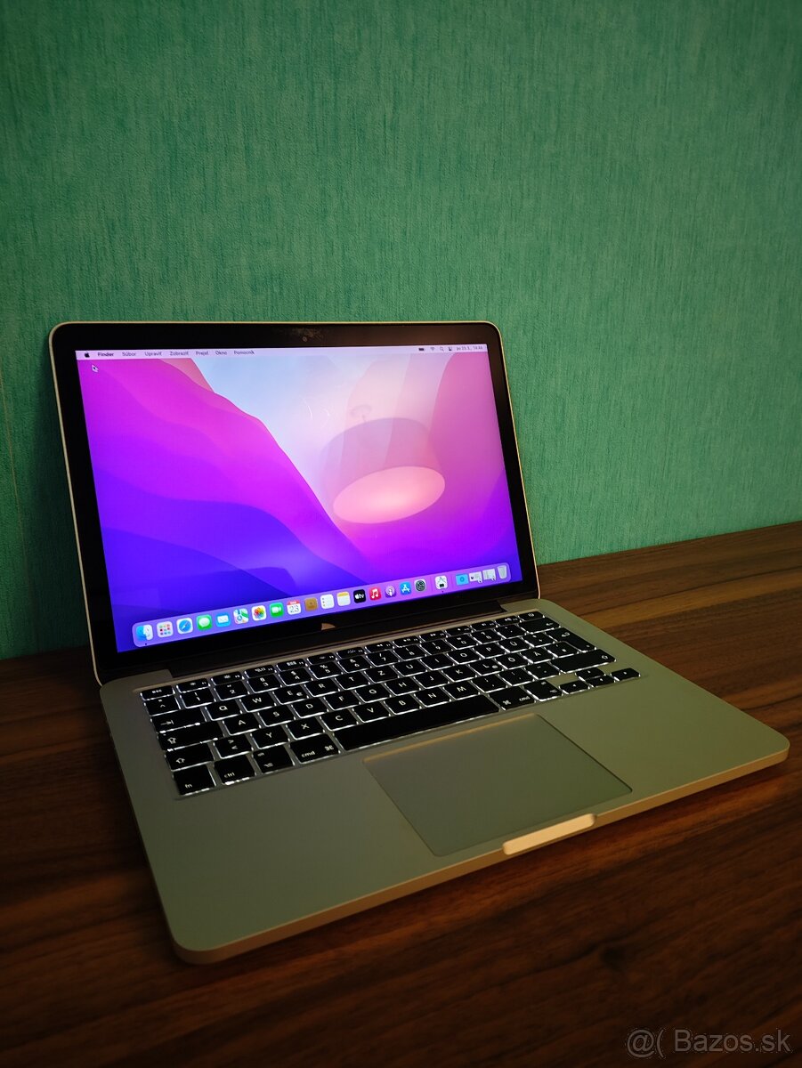 MacBook Pro 2015 13" | i5 • 8GB • 256GB SSD
