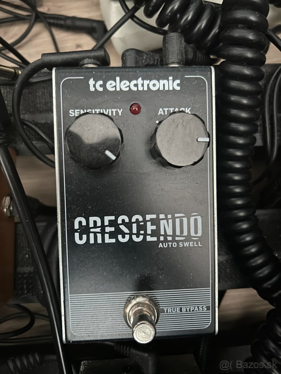 TC Electronic Crescendo Auto Swell effect pedal