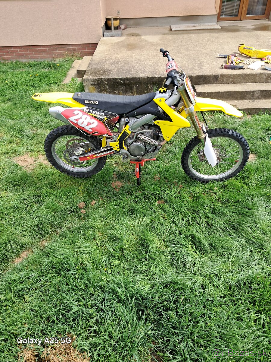 Suzuki RMZ 450 2013