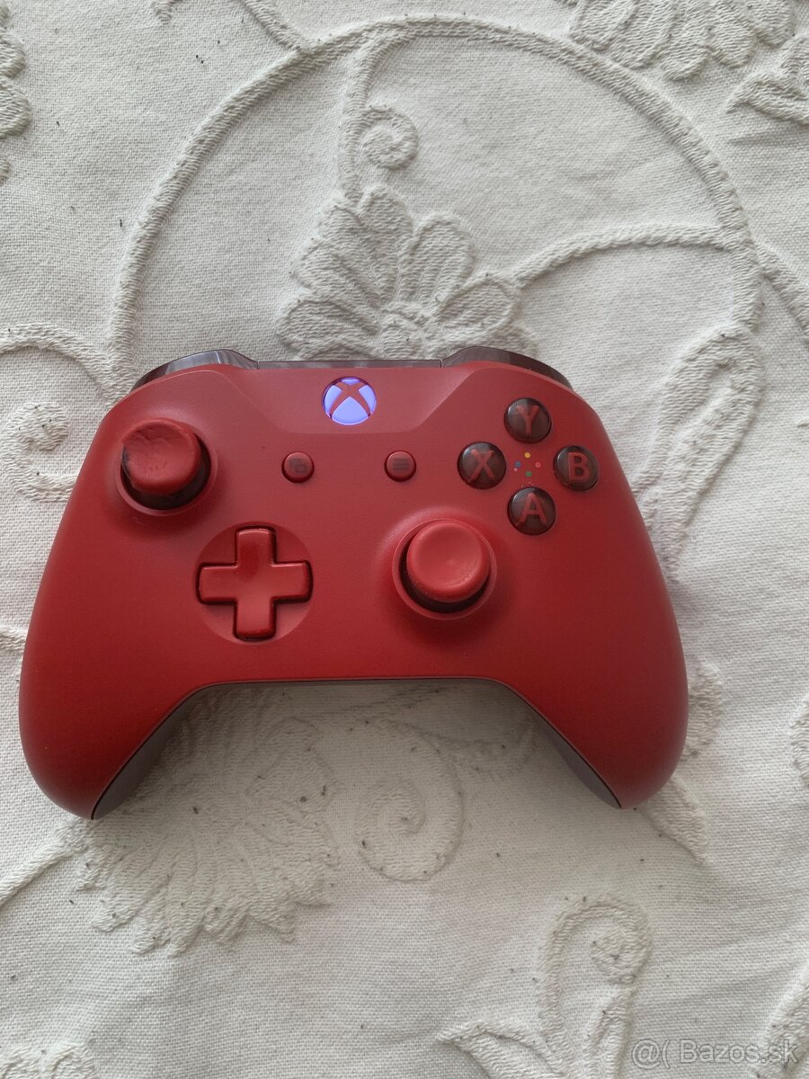 predam ovladac xbox one S/X