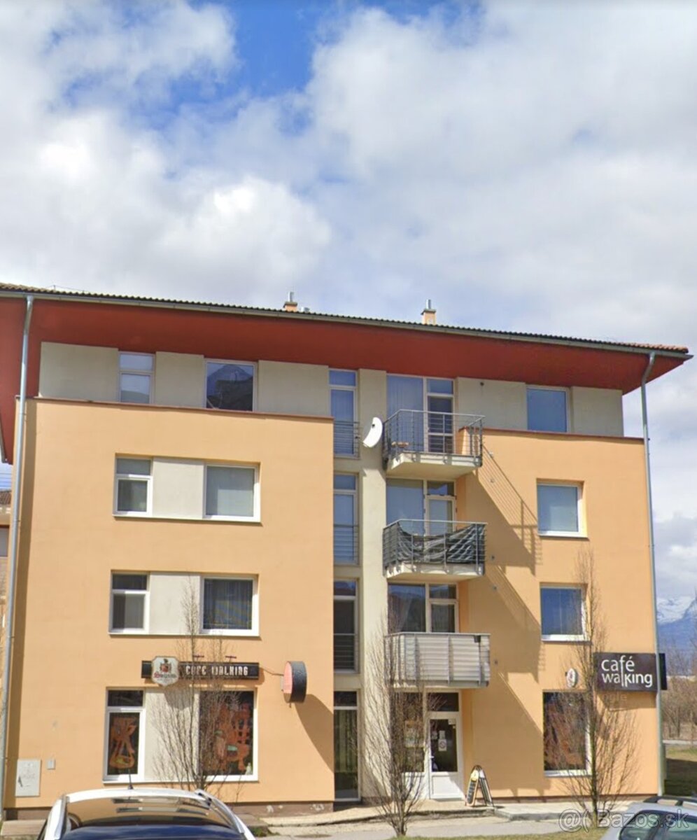 Barmanka / čašníčka