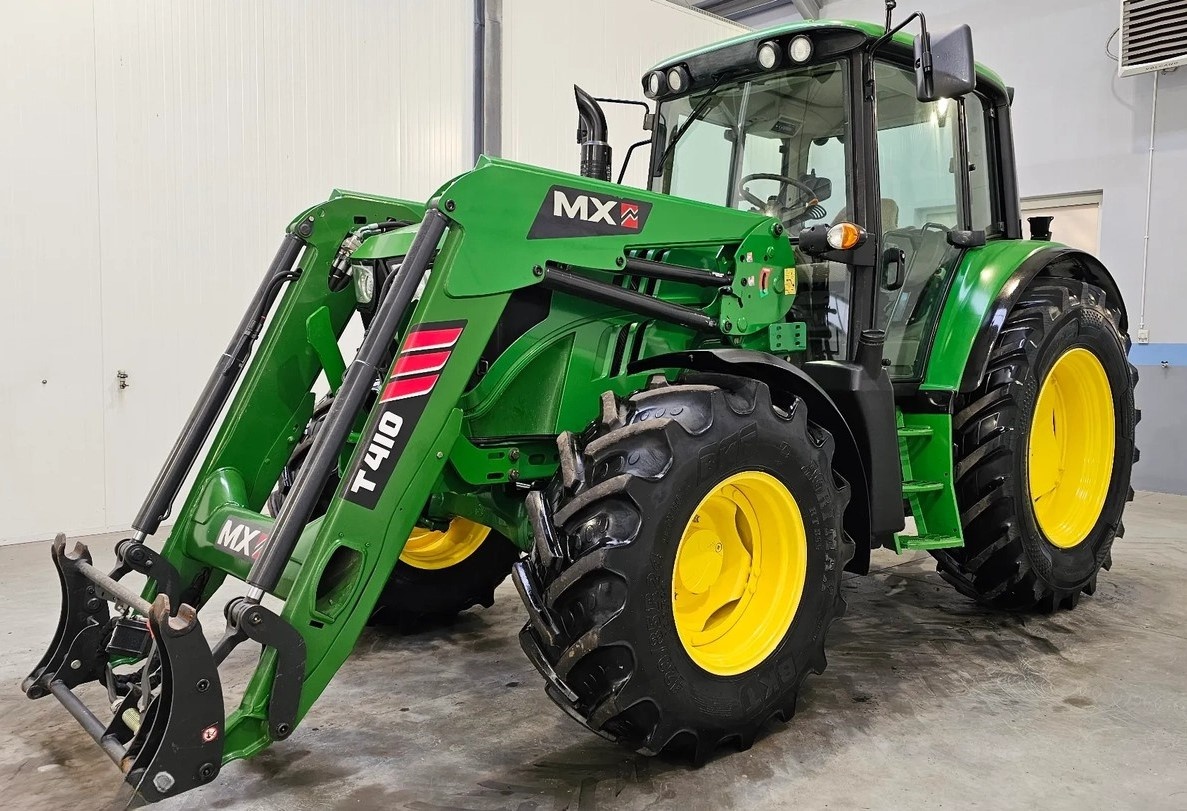 JOHN DEERE 6115M