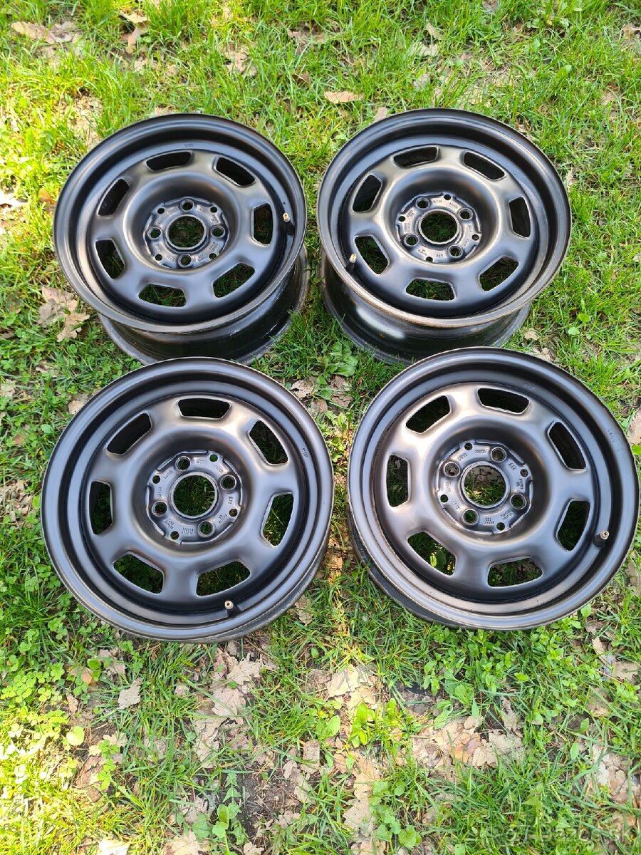 Plechace 4x100mm r14