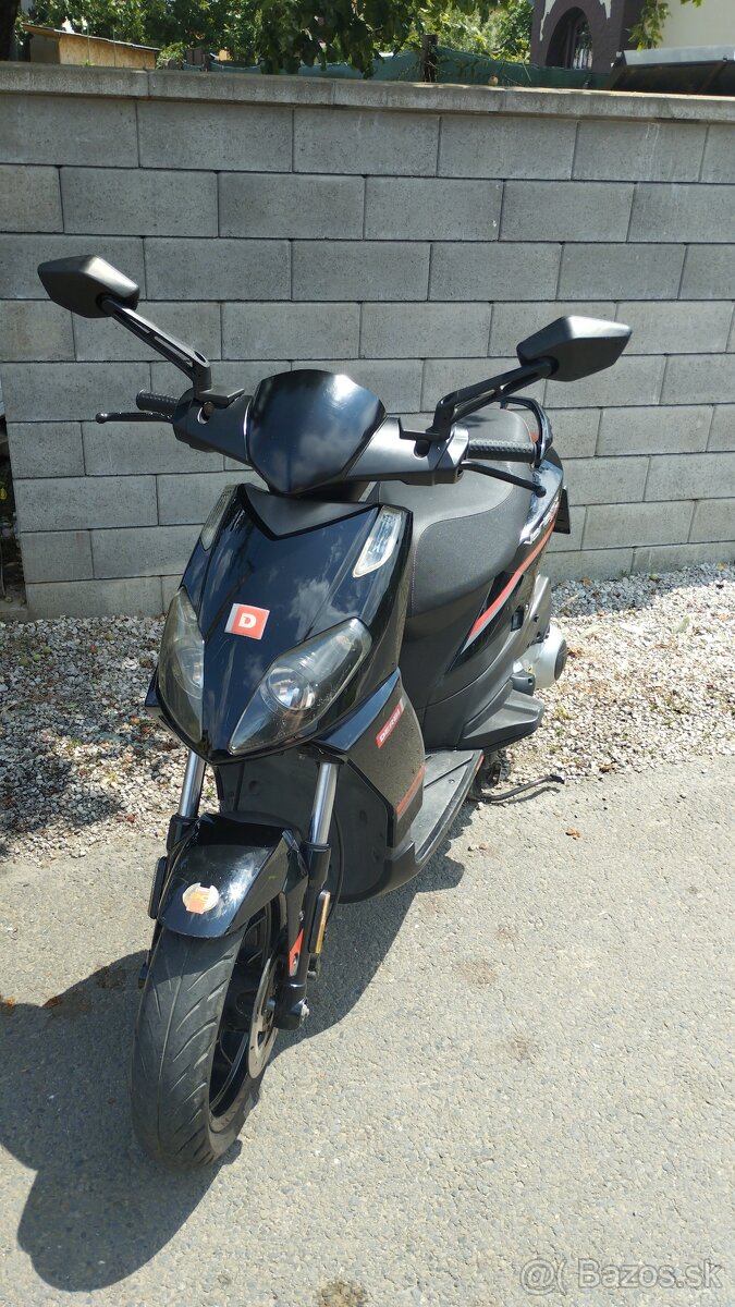 Predám DERBI/PIAGGIO Sport Variant 125