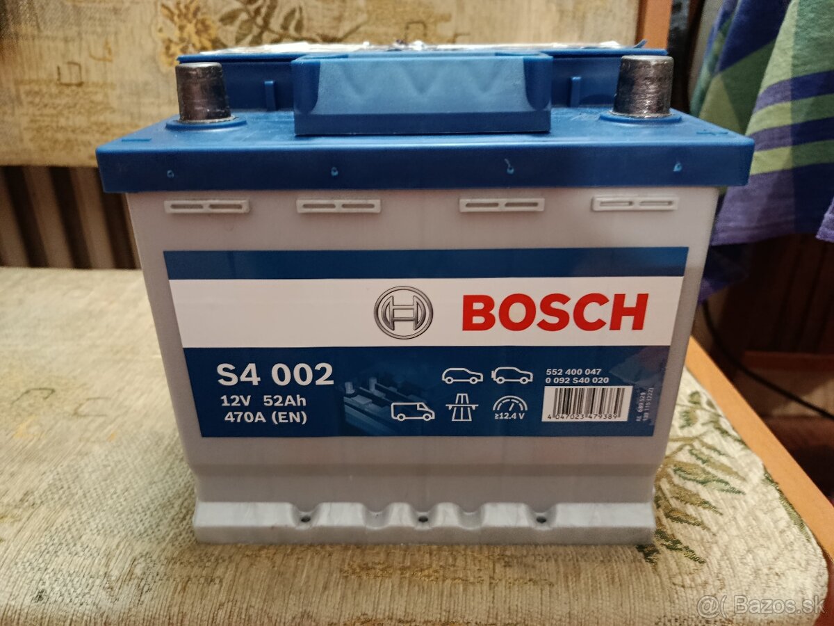 Autobateria BOSCH 52Ah 470A
