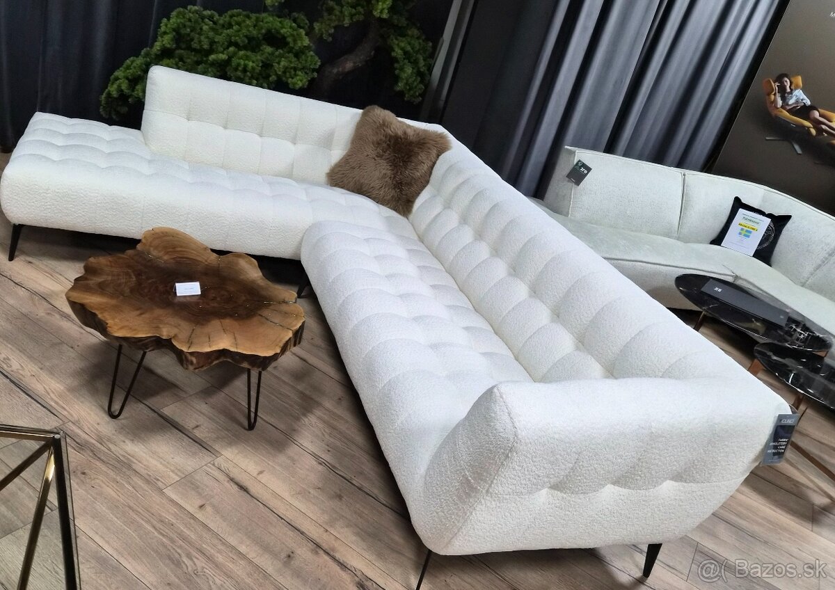 Biela presivana boucle sedacka