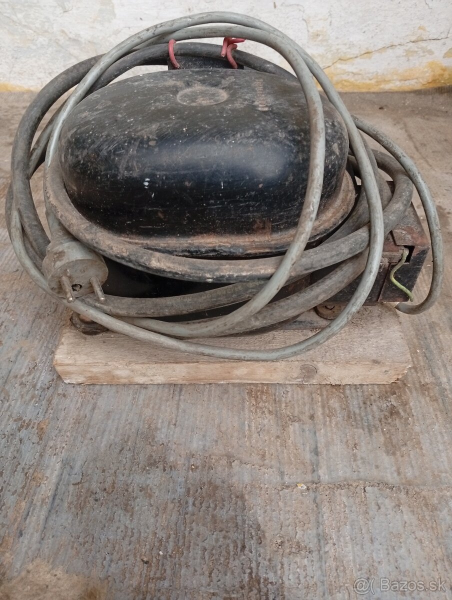 Darujem za dva dezerty Tatiana 172 gramov kompresor