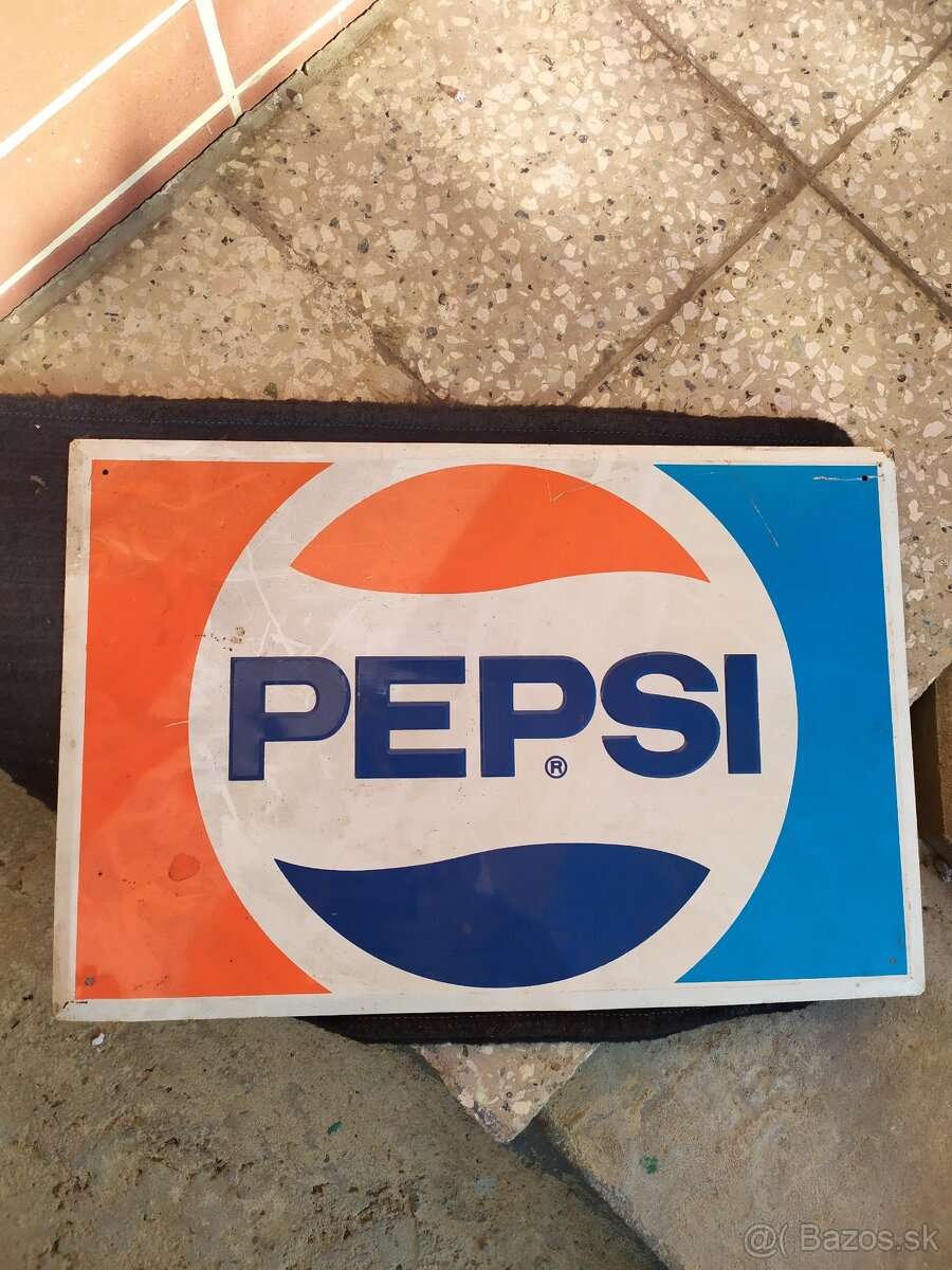 Stará plechová cedula