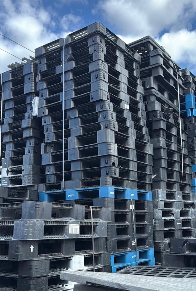 Predám plastové palety