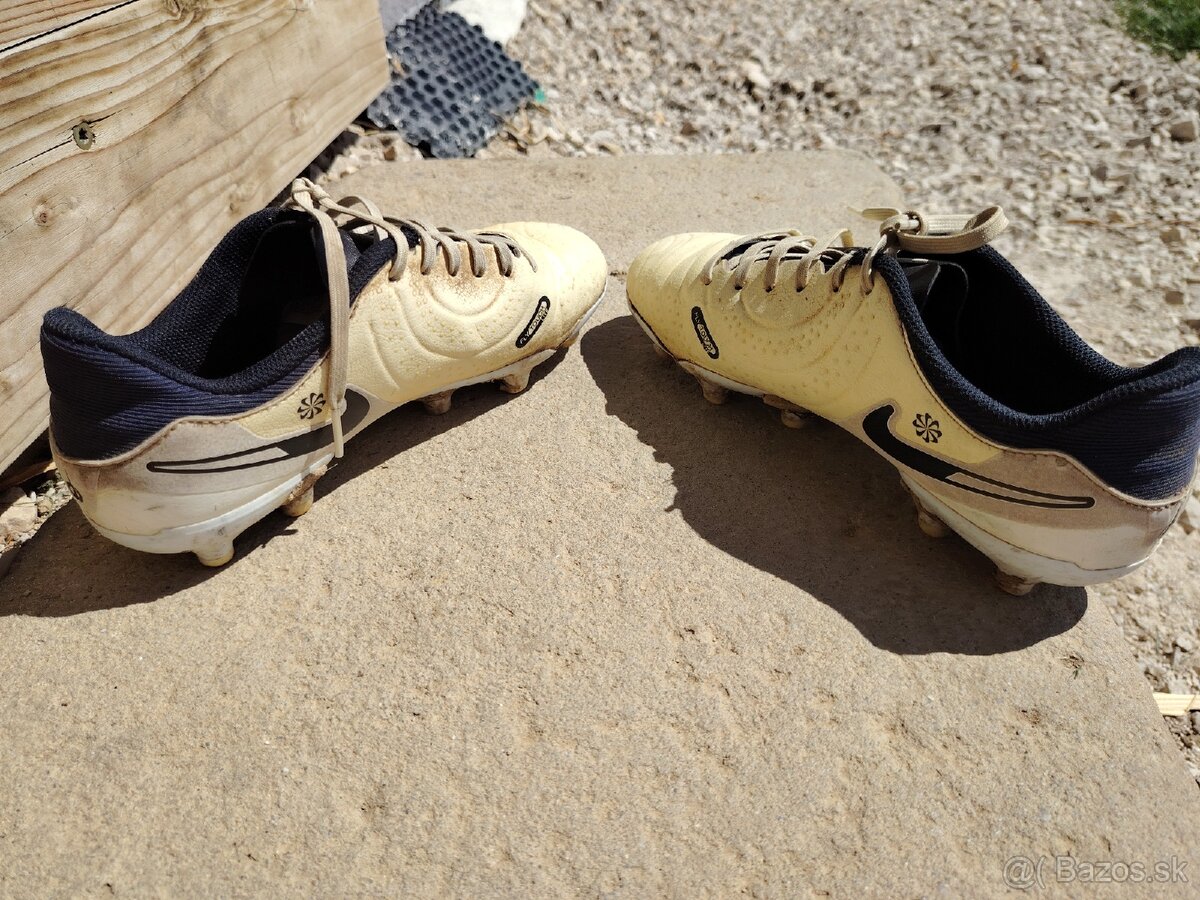 Nike tiepmo legend 10 academy TF