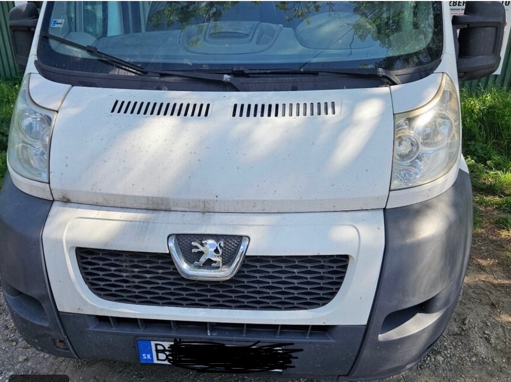 Peugeot Boxer Valník 7Miestny 2.2HDI 74KW RV 2010