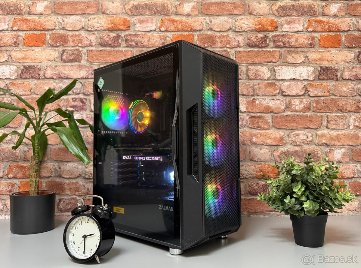 Ryzen 7 3800XT \16GB\RTX 2080Ti\SSD\850W Zdroj
