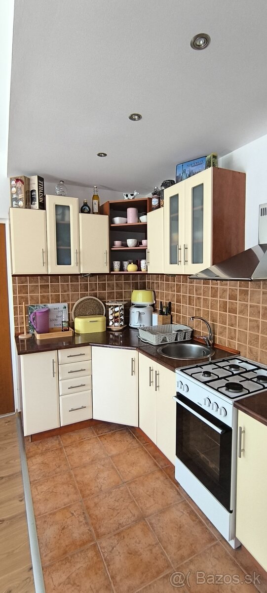 Kuchynská linka 260x150 REZERVOVANÉ