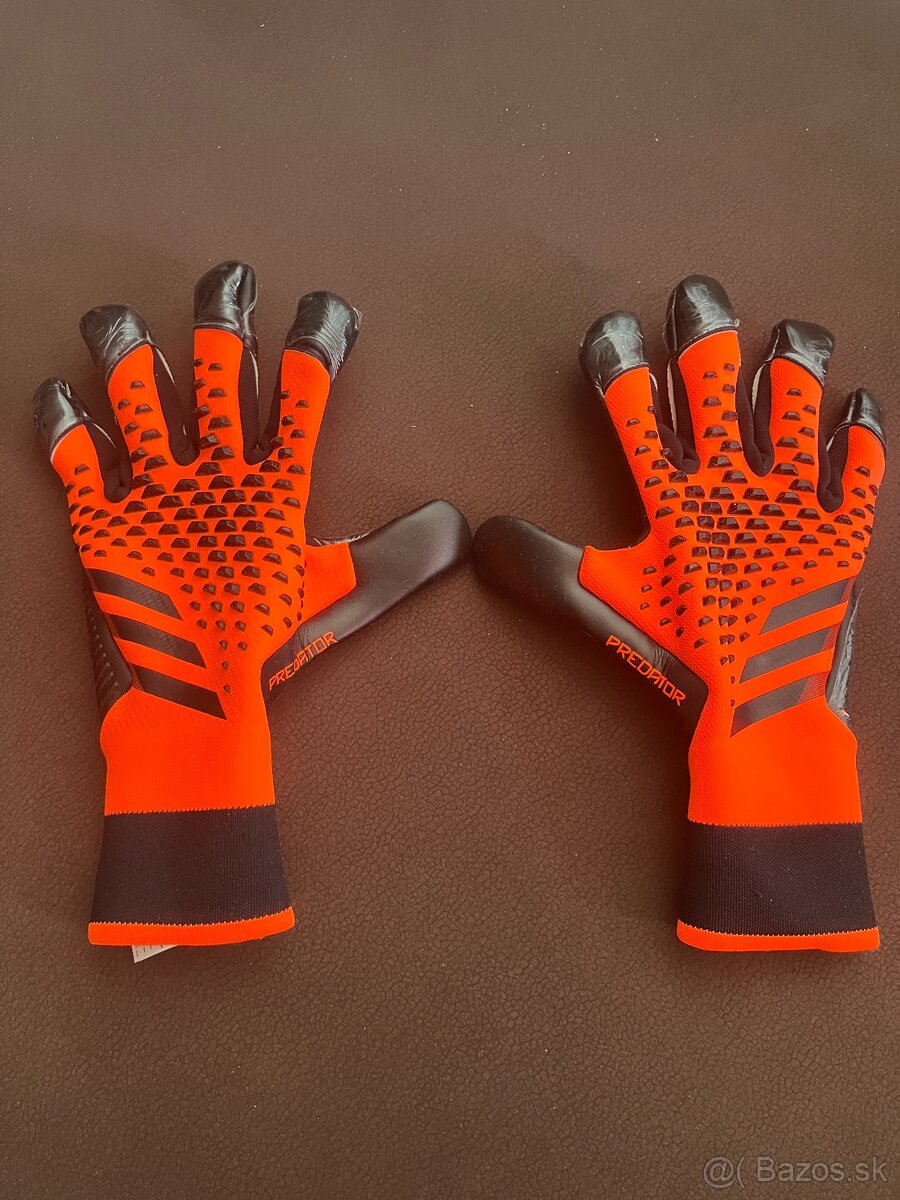 Brankárske rukavice Adidas Predator Pro Hybrid