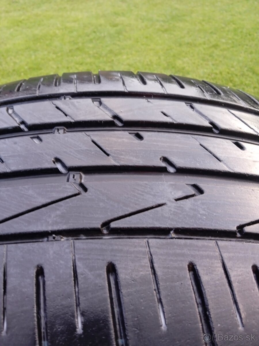 235/55 r18 letné pneu.Hankook